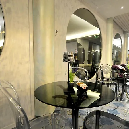 Oliver Hotel 3*