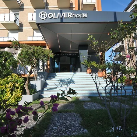 Hotel Oliver 3*